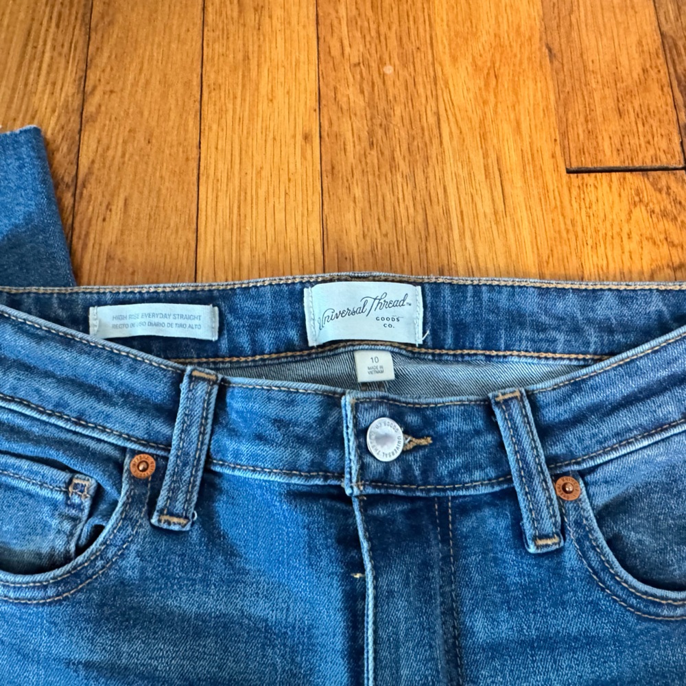 Women’s Universal Thread High Rise Blue Jeans